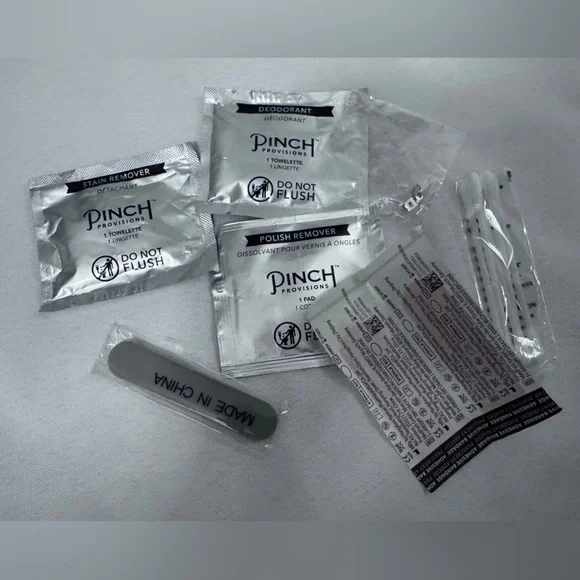 Pinch Provisions Wicked You’re a Good Witch Minimergecy Kit - Picture 4 of 4